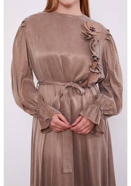 Yağ Yeşili ÇİÇEK AKSESUARLI ELBİSE indirimleri