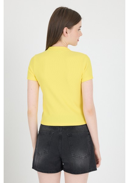 Sarı Inci Kurdele Işlemeli Crop Slim Fit Tişört 2229 indirimleri