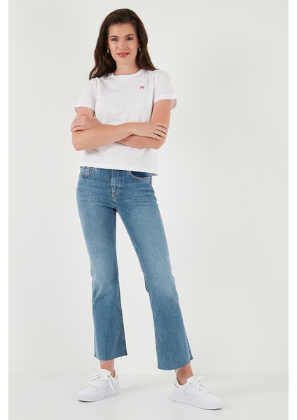 Pamuklu Slim Fit Bisiklet Yaka Minimal Işleme Detaylı T Shirt Bayan T Shirt 5866398