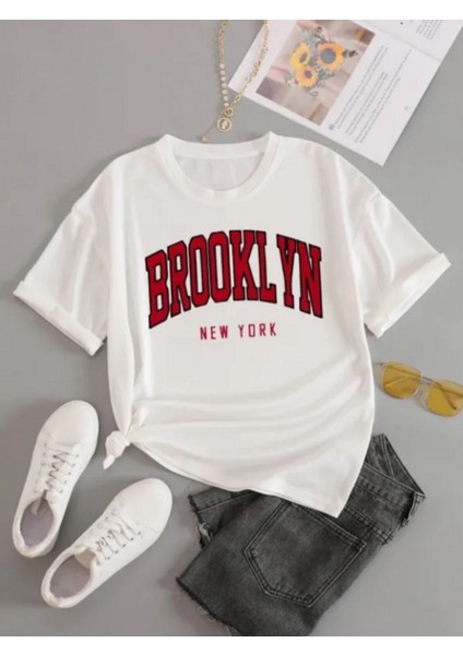 Kırmızı Yazı Baskılı New York Brooklyn Beyaz Oversıze Unısex Tshirt