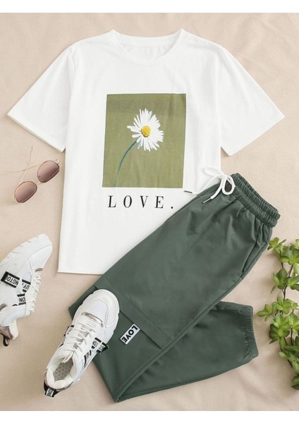Beyaz Oversıze Tasarım Beyaz Papatya Baskılı Bol Kesım Tshirt
