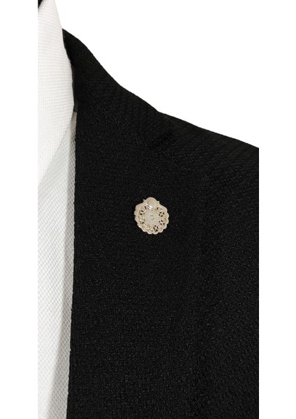 Gümüş Gri Renginde Figürlü Metal Ceket Yaka Iğnesi Yaka Broşu