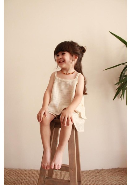 Bej Çizgili Volanlı Kız Askılı ve Şort Takım