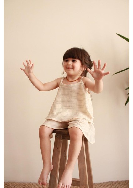 Bej Çizgili Volanlı Kız Askılı ve Şort Takım indirimleri