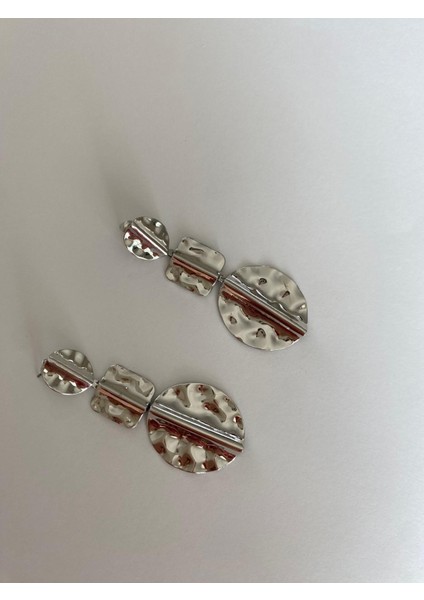 Ezme Plaka Sallantılı Gümüş Renk Küpe fiyatları