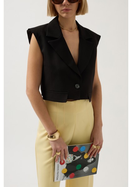 Düğme Detay Cepli Siyah Yelek indirimleri