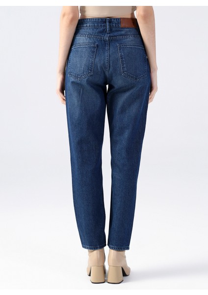 Orta Bel Straight Paça Havuç İndigo Kadın Denim Pantolon FERRO fırsatları