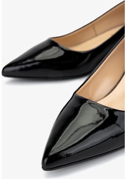 Kadın Hakiki Deri Siyah Topuklu Ayakkabı 492 55900 Bn Ayk Y25 Sıyah modelleri