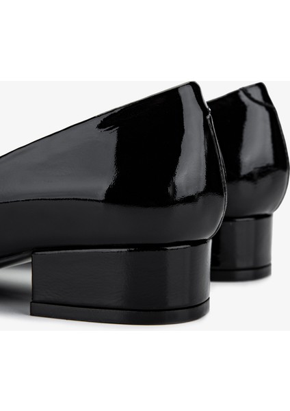 Kadın Hakiki Deri Siyah Topuklu Ayakkabı 492 55900 Bn Ayk Y25 Sıyah indirimleri