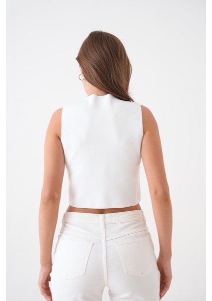 Kadın Beyaz V Yaka Crop Triko Yelek fırsatları