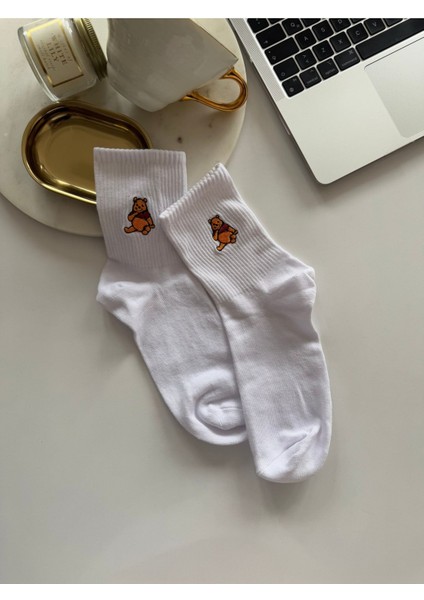 Ayı Winnie Nakışlı Sevimli Tatlı Yazlık Kışlık Beyaz Unisex Tekli Soket Çorap