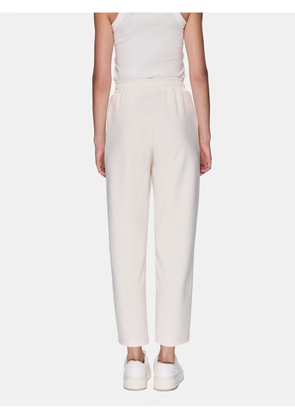 Bej Eşofman modelleri