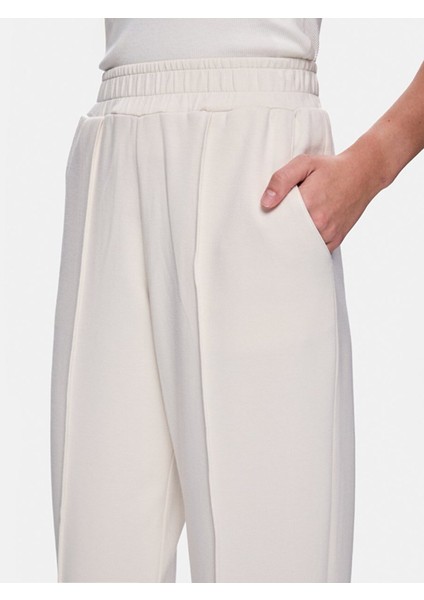 Bej Eşofman indirimleri