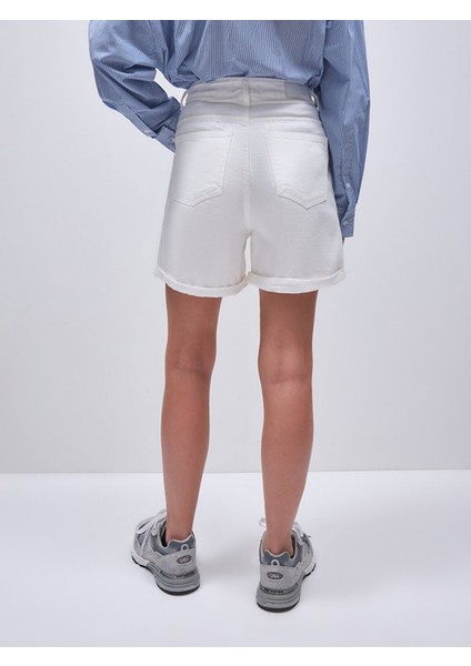 Belında Mom Jean Şort modelleri