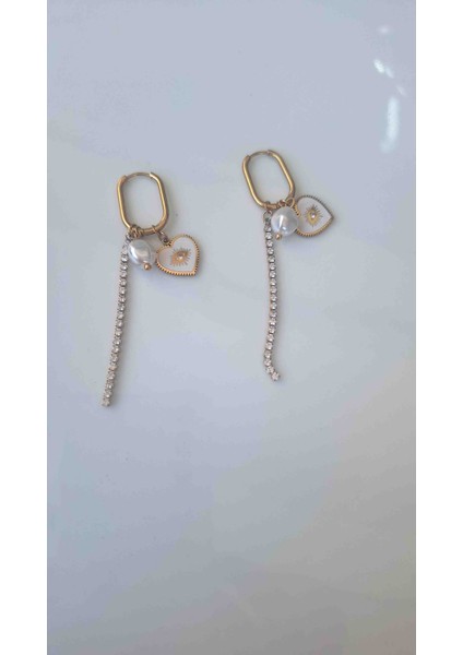 Çelik Sallantılı Inci Kalp Detaylı Küpe