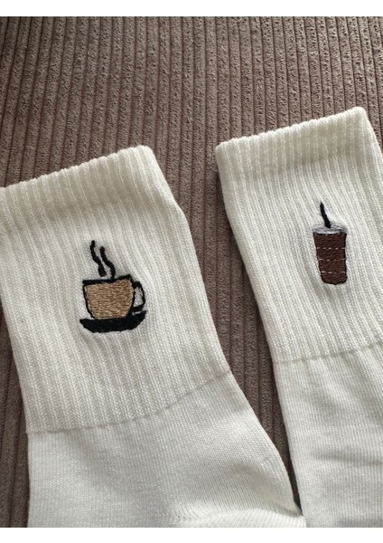 Minimal Sevimli Fincan Kahve Latte ve Bardak Nakışlı Unisex 2 Çift Çorap Seti fiyatları