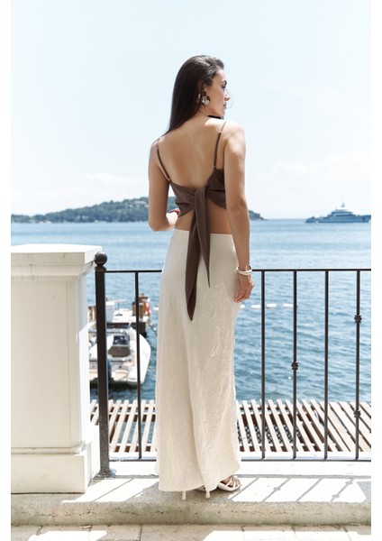 Alytih Üçgen Detay Soft Kahve Crop indirimleri