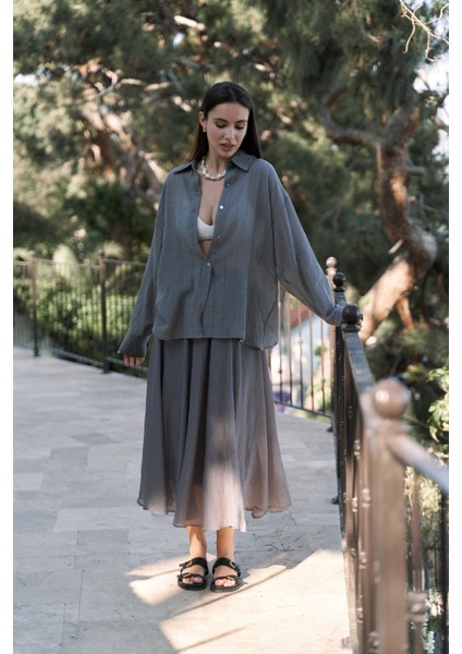 Calynn Sırt Dekolteli Çizgili Füme Keten Gömlek fiyatları