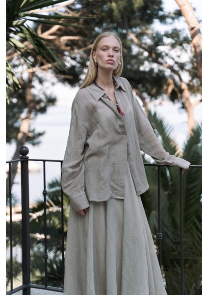 Calynn Sırt Dekolteli Çizgili Haki Keten Gömlek