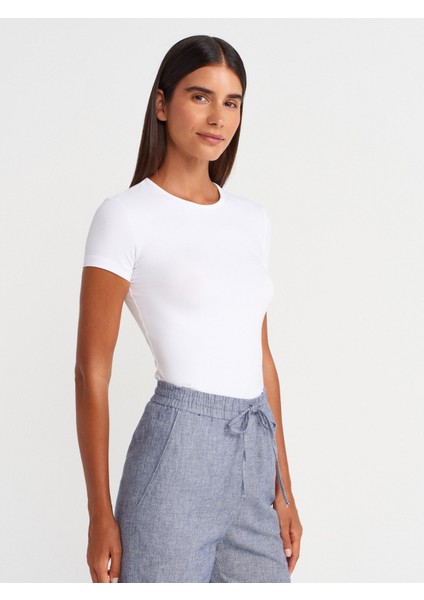 31906 Vücuda Oturan Kısa Kollu T-Shirt-Beyaz modelleri