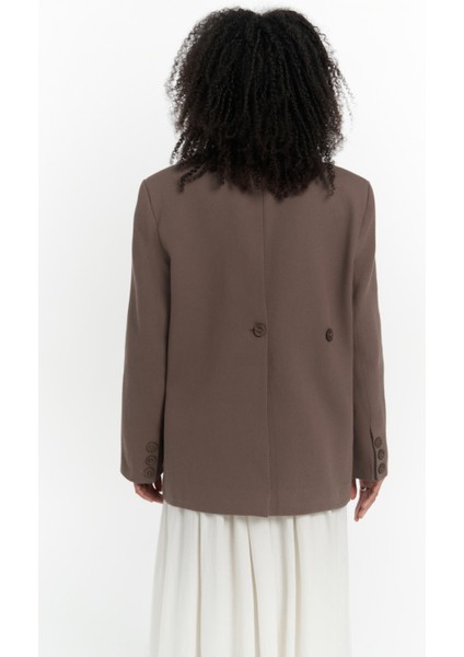 Solara Arkası Düğmeli Mocha Blazer