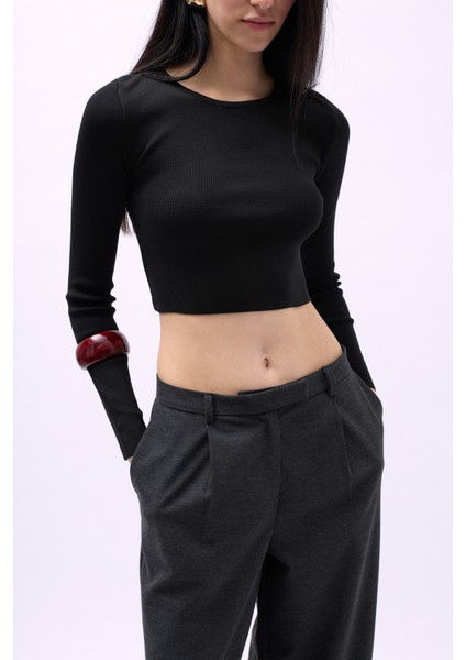 Bisiklet Yaka Dokulu Siyah Crop indirimleri
