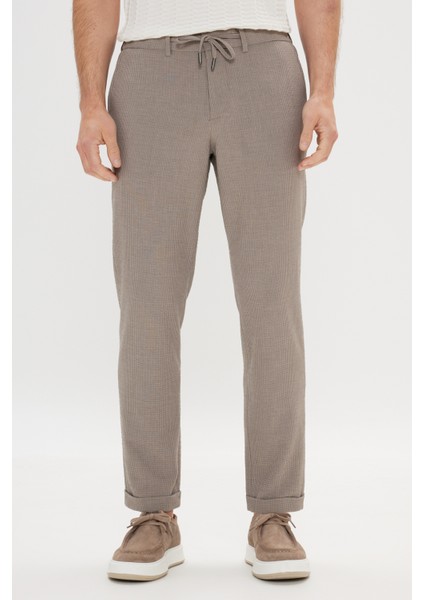 Slim Fit Dar Kesim Gofre Desenli Esnek Beli Bağlamalı Pantolon
