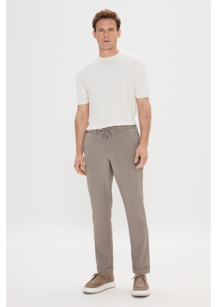 Slim Fit Dar Kesim Gofre Desenli Esnek Beli Bağlamalı Pantolon