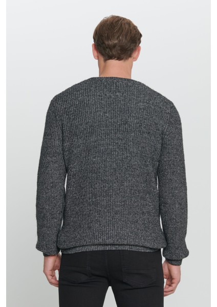 Standart Fit Normal Kesim Bisiklet Yaka Pamuklu Triko Kazak indirimleri