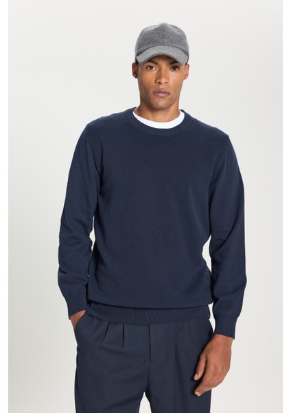 Pamuklu Standart Fit Normal Kesim Bisiklet Yaka Jakarlı Triko Kazak