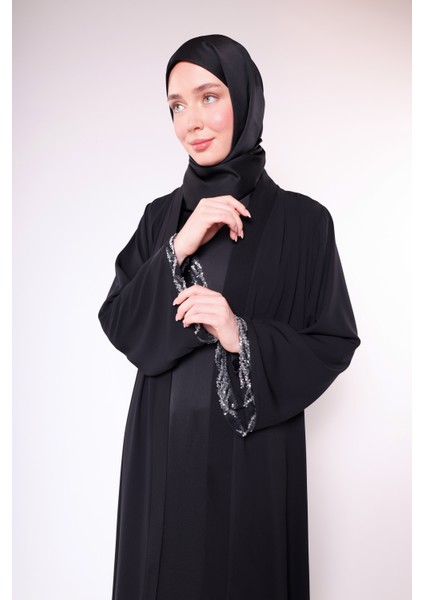 Üç Parçalı Desenli Şifon Işlemeli Siyah Uzun Takım - Abaya, Elbise, ve Kemer Seti