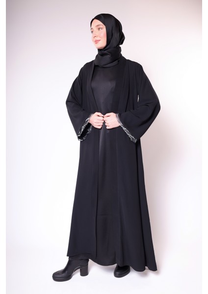 Üç Parçalı Desenli Şifon Işlemeli Siyah Uzun Takım - Abaya, Elbise, ve Kemer Seti
