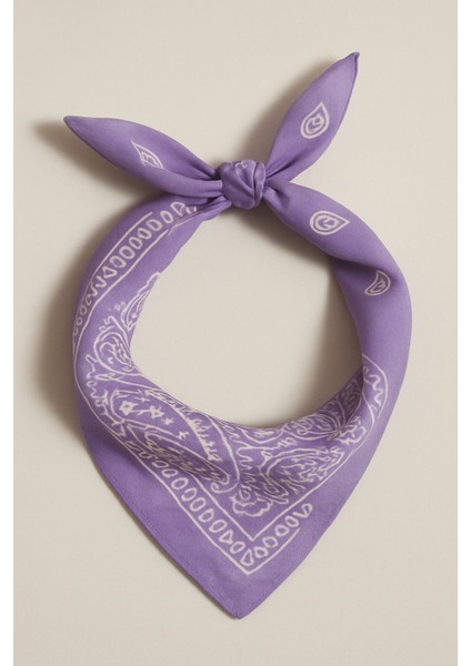 - Beyaz Kasket Spor Şapka + Renk Seçenekli % 100 Pamuk Paisley Desenli Fular Seti fırsatları