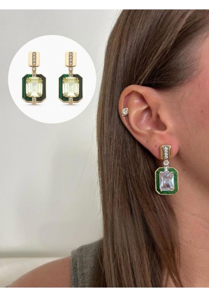 Yeşil Çerçeveli Tasarım Küpe