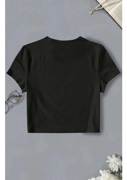 Stich Est 2002 Yazılı Crop Top, Kadın Çizgi Film Temalı Crop Bluz