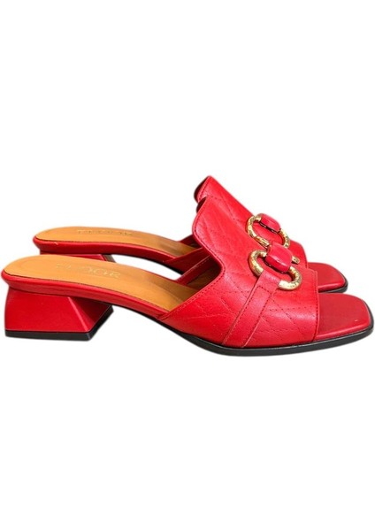 Kırmızı Hakiki Deri Tek Bant Üzeri Toka Detaylı Topuklu Terlik fiyatları