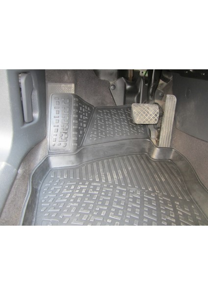 Volkswagen Golf 5 3D Siyah Havuzlu Paspas 2003 ve 2008 fiyatları