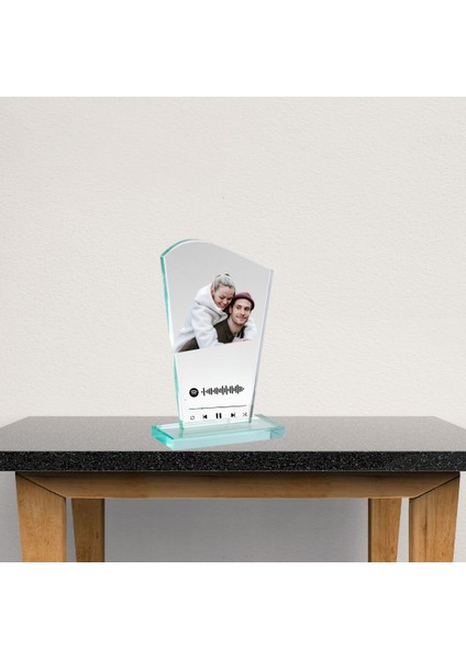 Kişiye Özel Fotoğraflı ve Spotify Tasarımlı Kristal Plaket fiyatları
