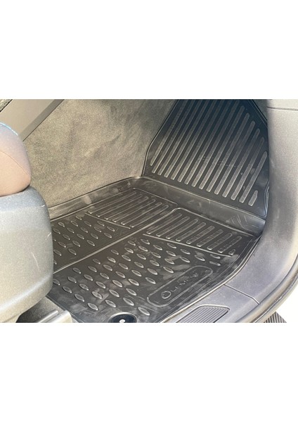 Volkswagen Touareg 3D Siyah Havuzlu Paspas 2018 ve Sonrası modelleri
