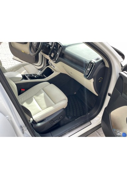 Volvo XC40 Elektirikli Araç 3D Siyah Havuzlu Paspas 2018 ve Sonrası modelleri