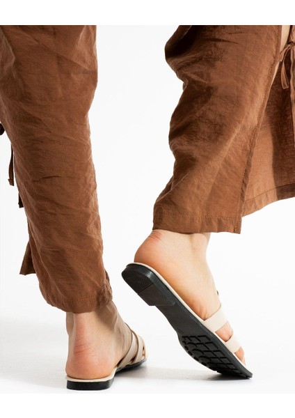 Bej Biye Kadın Terlik Ev ve Dış Mekan Terliği fırsatları