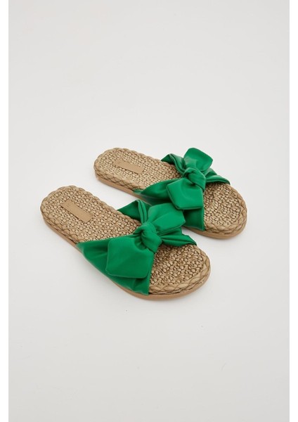 Kadın Terlik Kaymaz Tabanlı Şık Yeşil Fiyonk Tasarımıyla Plajda Kullanıma Uygun indirimleri