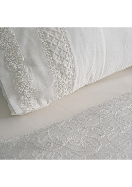 Queen Işlemeli Pamuk Saten Çift Kişilik 6 Parça Nevresim Takımı fiyatları