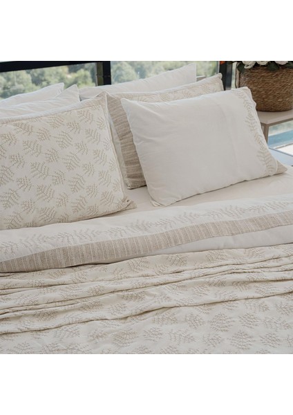 Arista Yaprak Işlemeli Çift Kişilik 9 Parça Nevresim + Pike Set modelleri