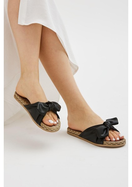 Siyah Fiyonk Kadın Terlik Kaymaz Taban Plaj ve Havuz Kullanımı İçin fiyatları