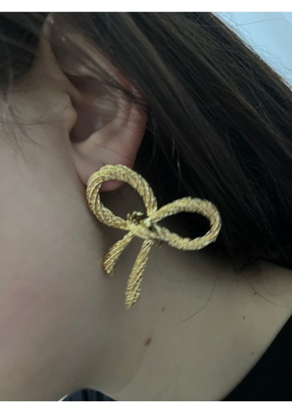 Ithal Lüx Gold Renk Fiyonk Küpe