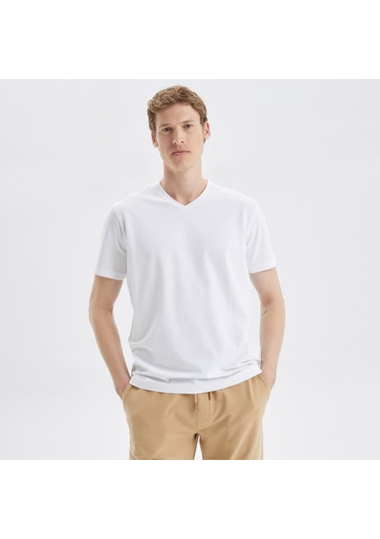 Erkek Beyaz Standart Fit T-Shirt