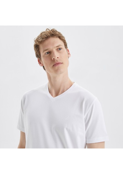 Erkek Beyaz Standart Fit T-Shirt fırsatları