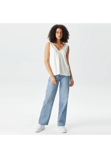 Kadın Beyaz Relaxed Fit V Yaka T-Shirt modelleri