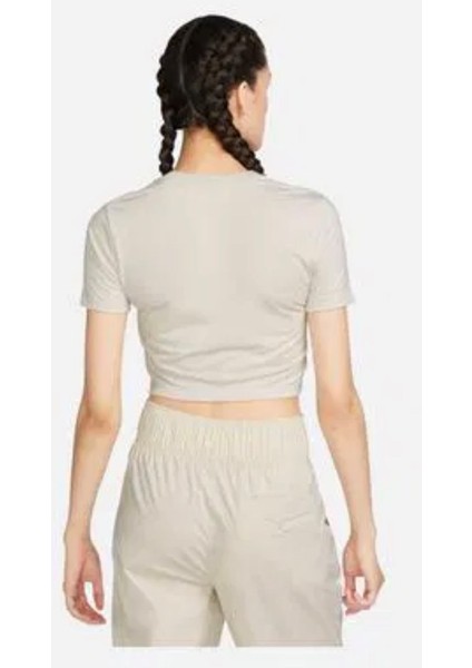 Sportswear Essential Slim-Fit Cropped Short-Sleeve Kadın Tişört indirimleri